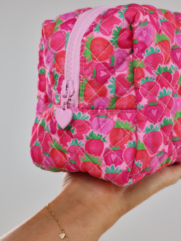 QUILTED POUCH - STRAWBERRY KISS